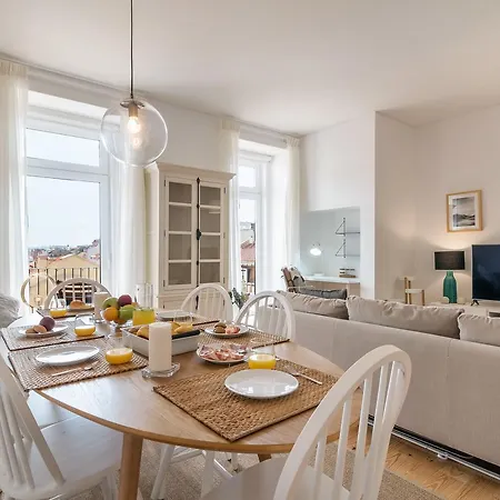 Amazing View In A Cozy, Spacious And Luminous Cocoon At Apartman